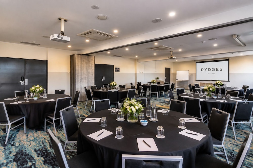 Rydges Geelong 60/66