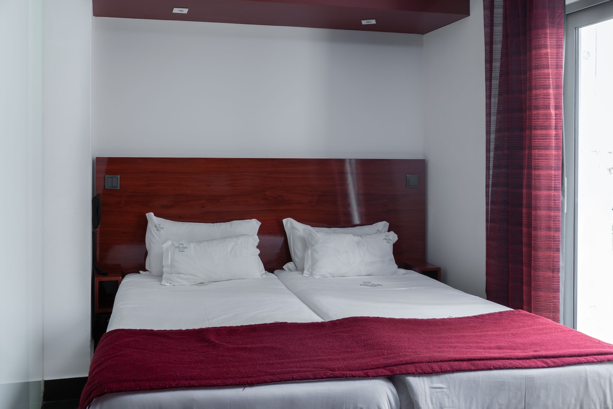 ROOM, TRIPLE