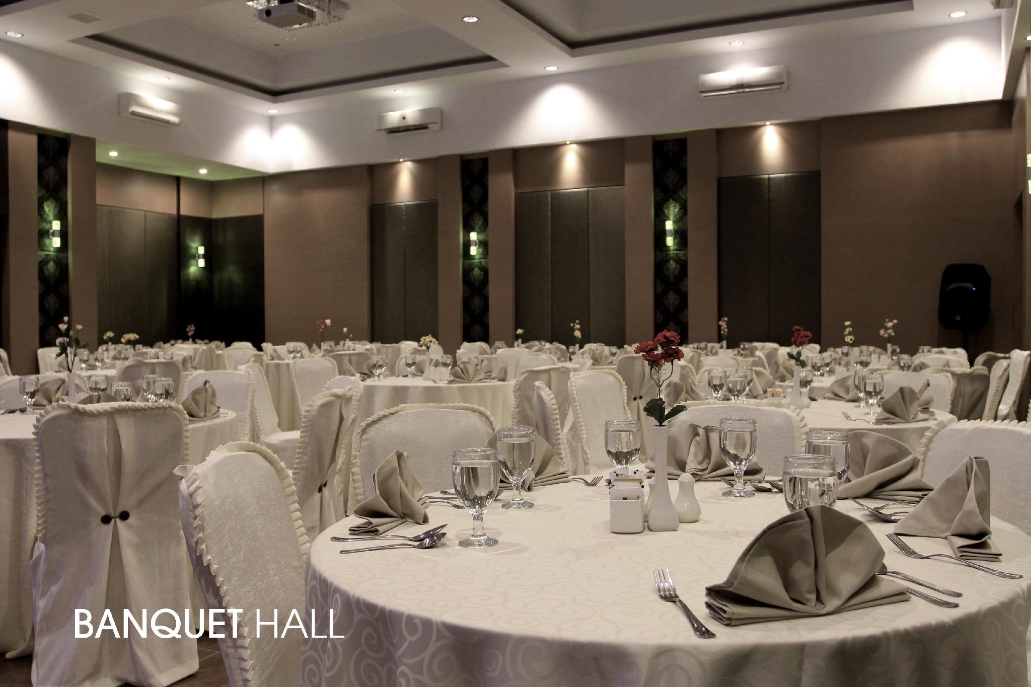 Mega Permata Hotel 37/39