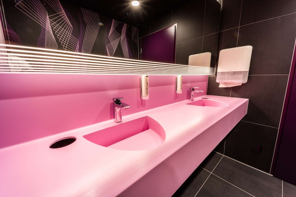 Prize by Radisson, Bonn City 48/50