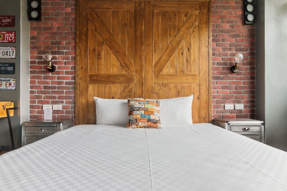 The Dawn B&B 11/68