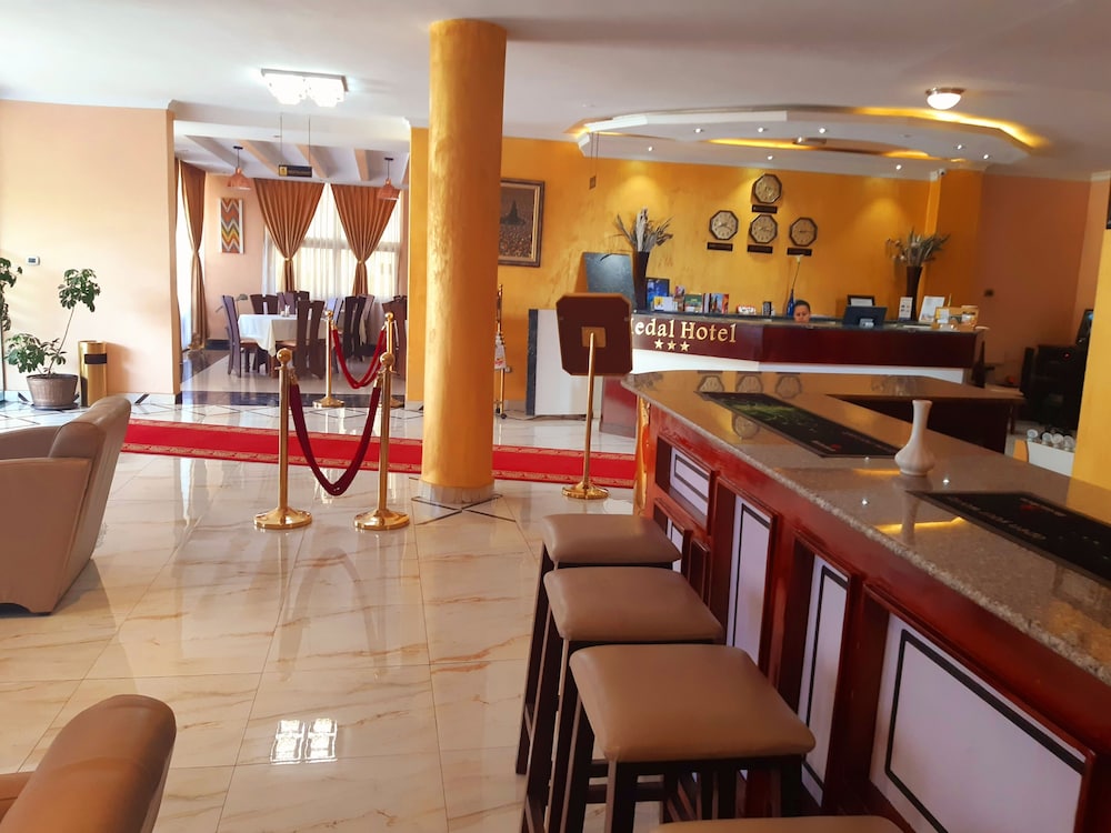 Medal Hotel 43/50