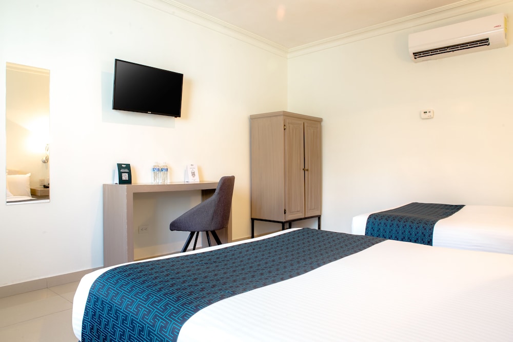 InHouse Culiacan (ex. Monterreal Hotel) 43/74