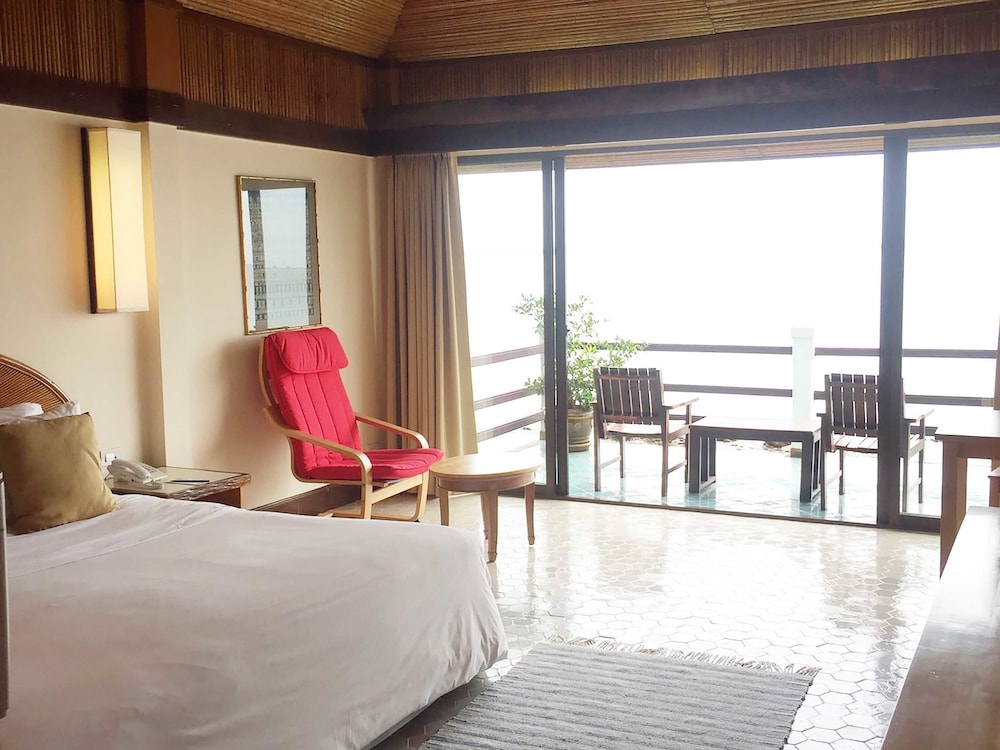 Rayong Resort Hotel 27/65