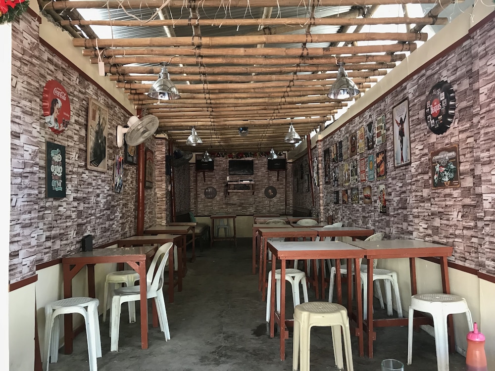 Wendy's Apartelle Boracay 27/30