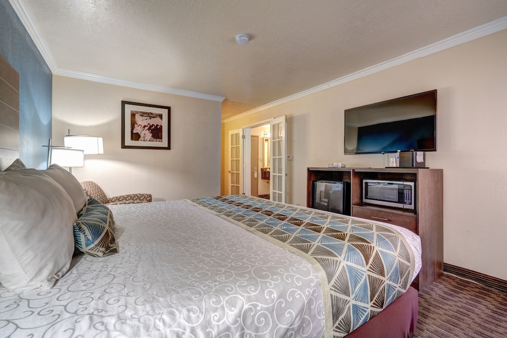 Best Western Airport Albuquerque Inn Suites Hotel & Suites 9/40