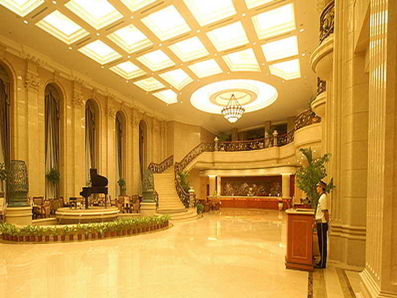 Sanya Baohong Hotel 6/23