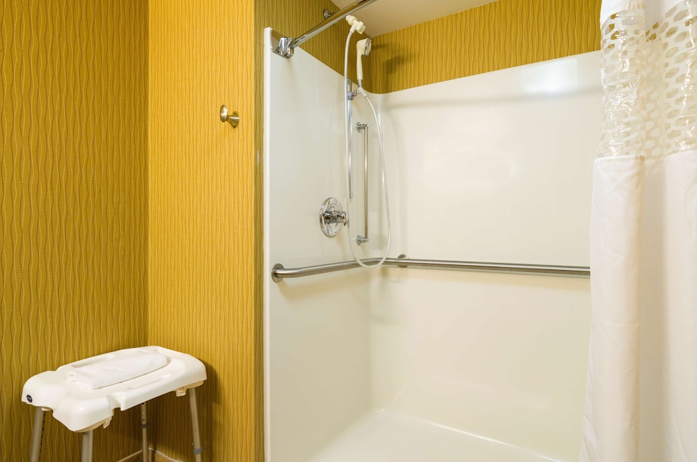 Hampton Inn Danville, PA 13/49