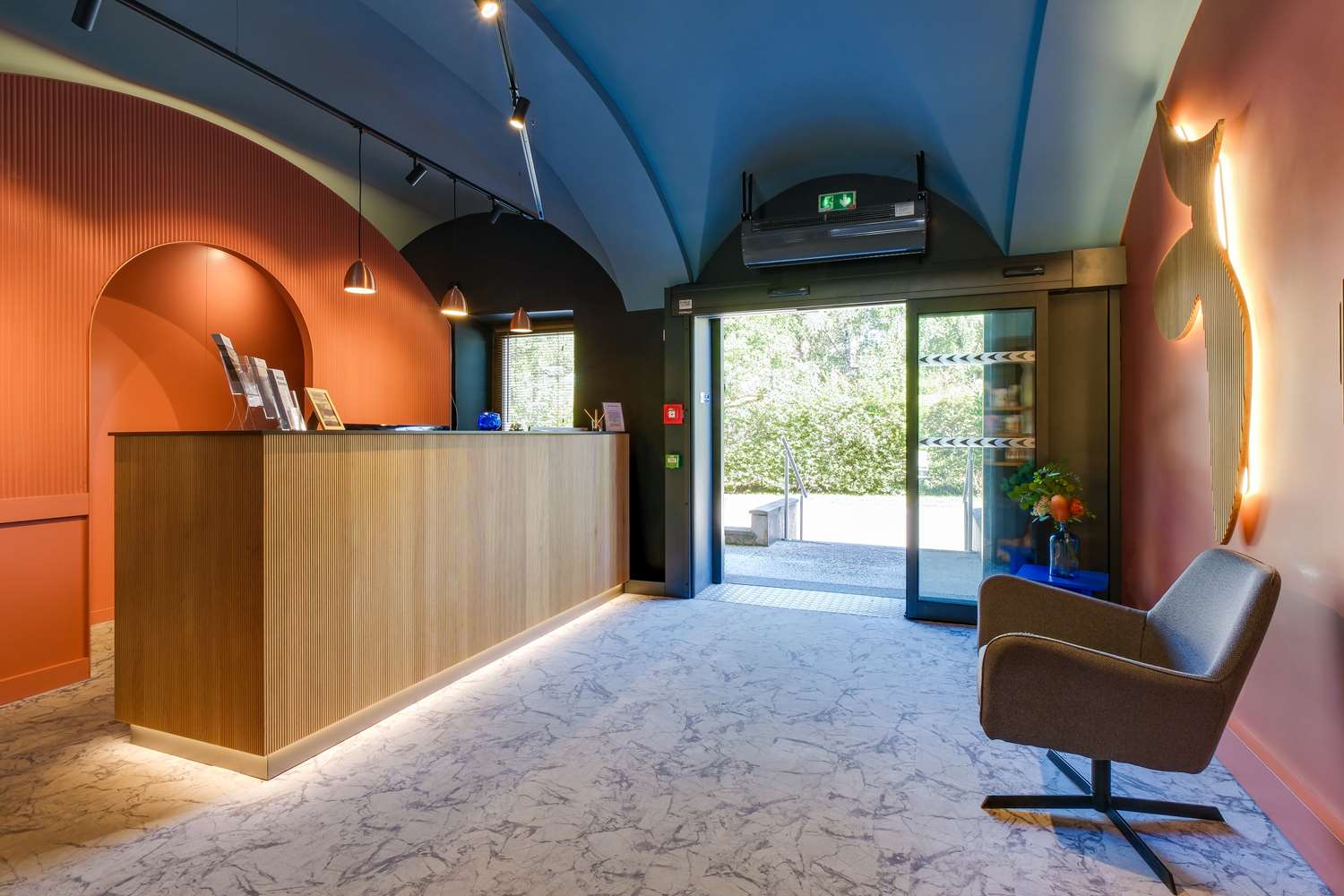 Sure Hotel by Best Western Annecy 10/76