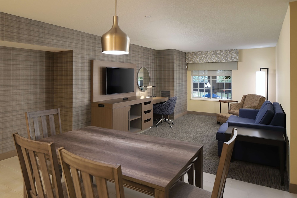 Hampton Inn Holland 36/55