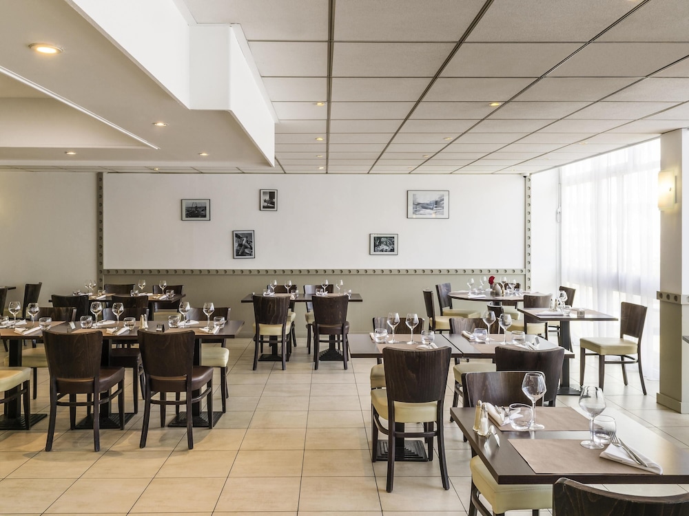 Hotel Mercure Paris Le Bourget 55/74