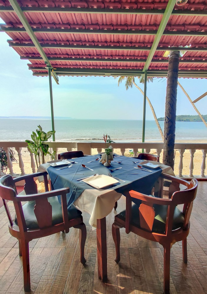 Bambolim Beach Resort 40/61
