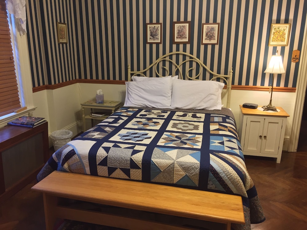 Red Lion Bed & Breakfast 11/36