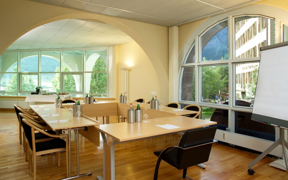 Thermal Hotels And Walliser Alpentherme Leukerbad 62/77