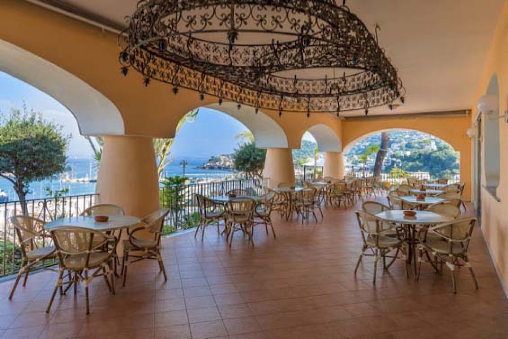 Hotel Terme Beach Cristallo Palace 35/50