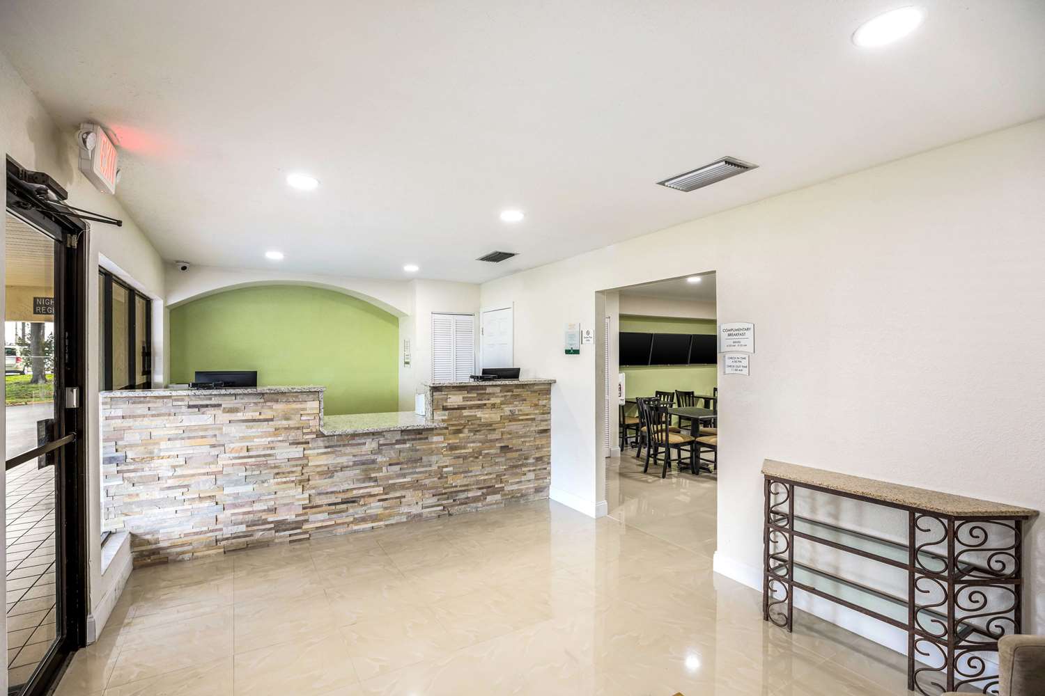Baymont by Wyndham Orlando Downtown 3/20