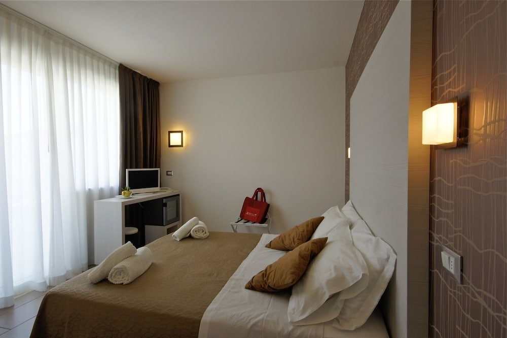Color Mokambo Shore Design Hotel 6/32