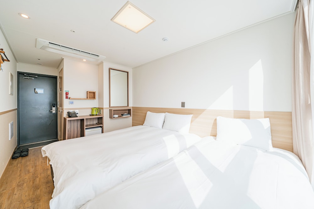 Hotel Kenny Seogwipo 20/66
