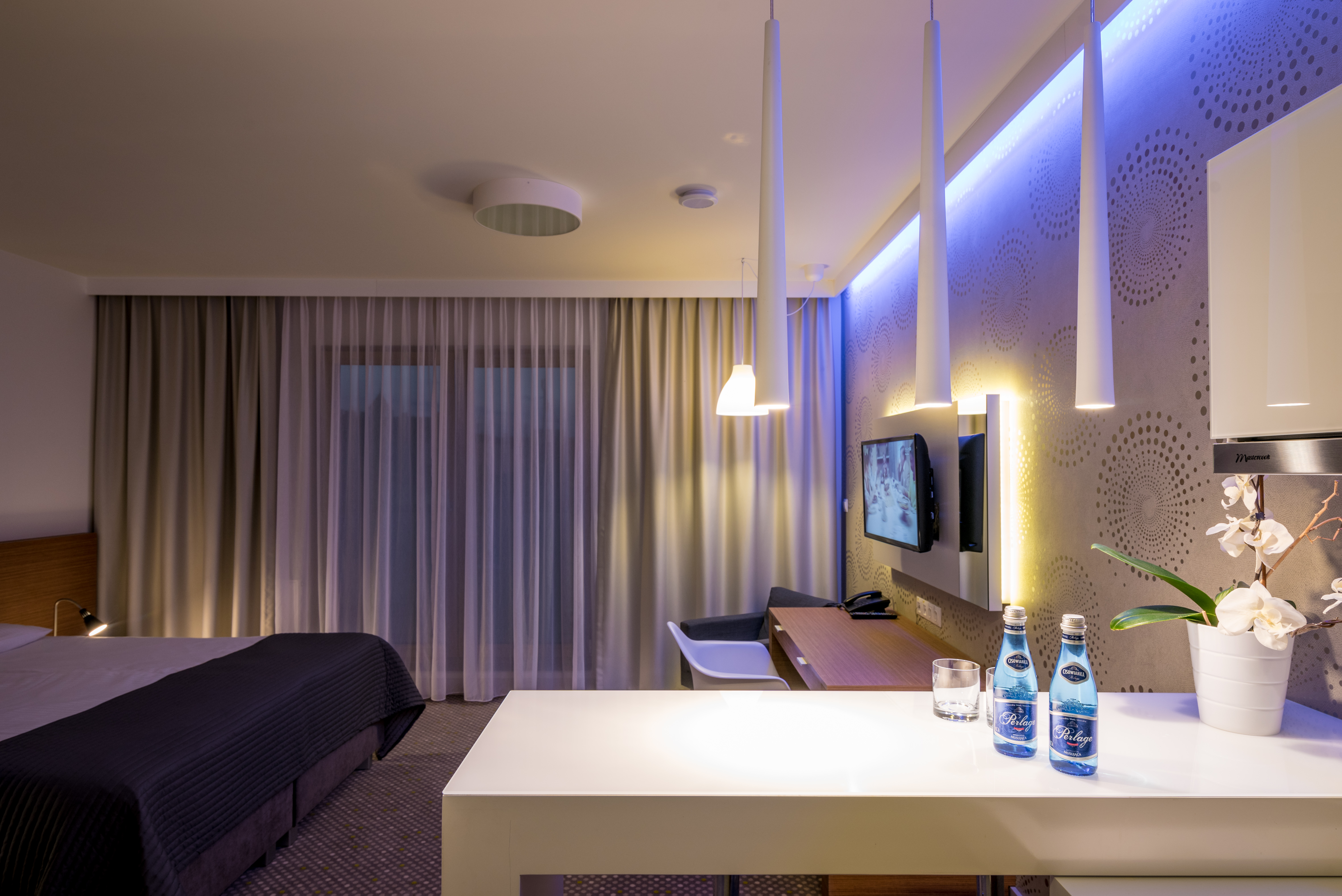 STUDIO, DOUBLE BED