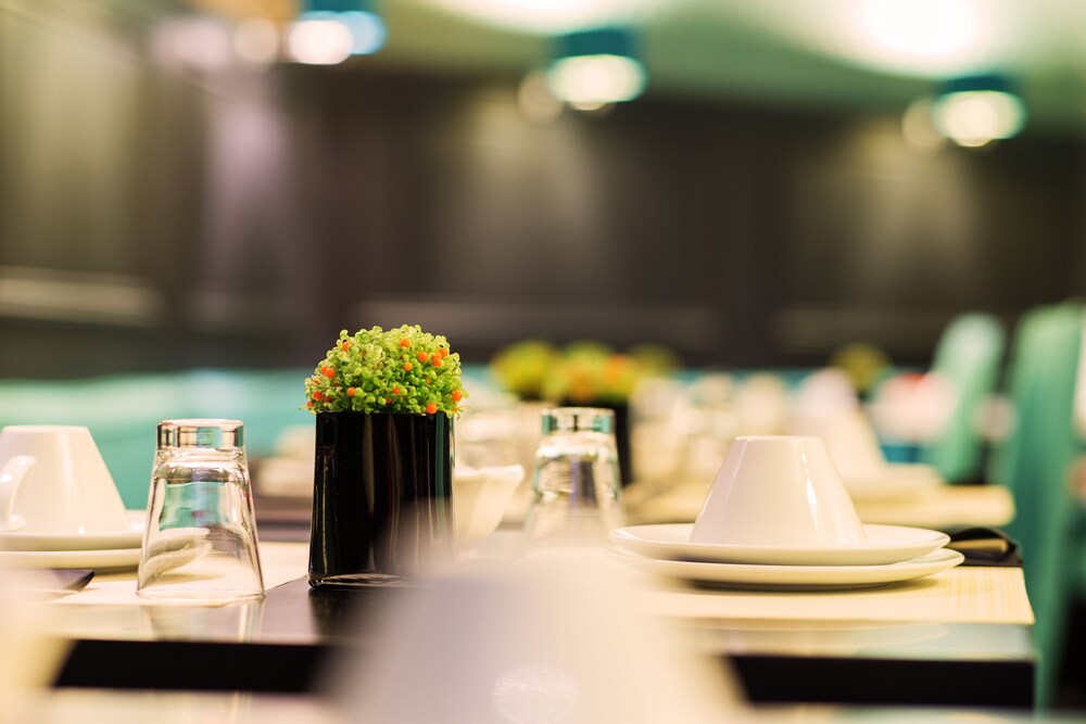 Hotel Monceau Elysees 28/39