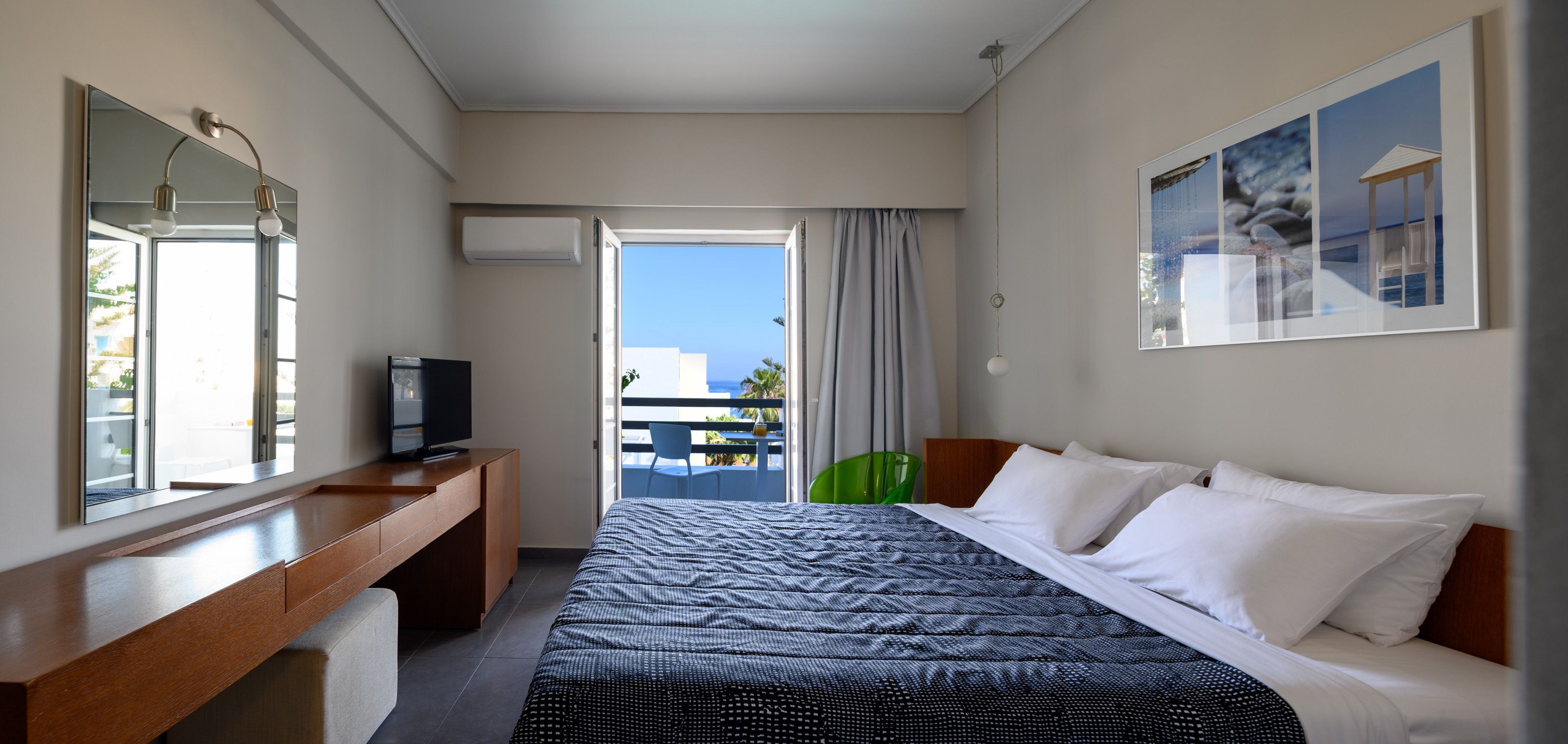 2 Bedrooms, Maisonette