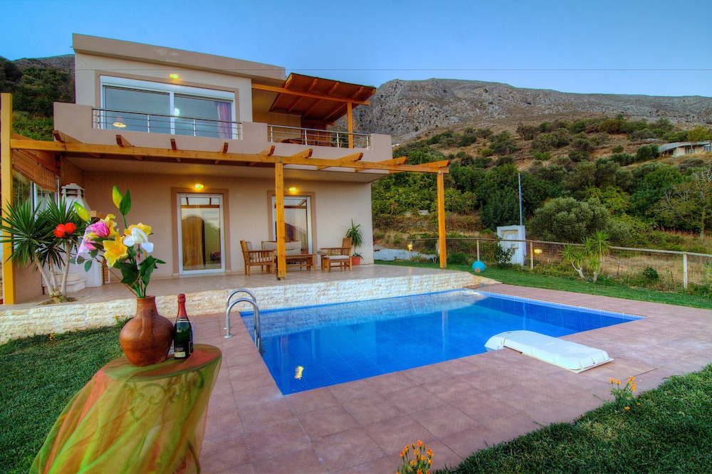 Villa Despina 42/50
