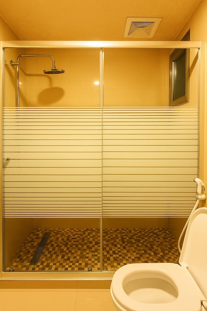 Al Jamal Hotel 49/50