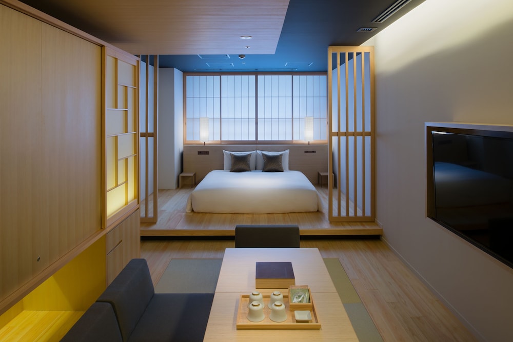 ROOM, DOUBLE BED, MAIN BUILDING