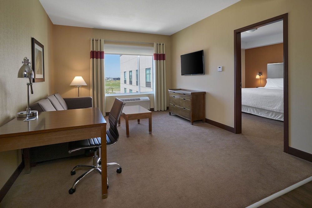 FOUR POINTS BY SHERATON SHERWOOD PARK 22/28