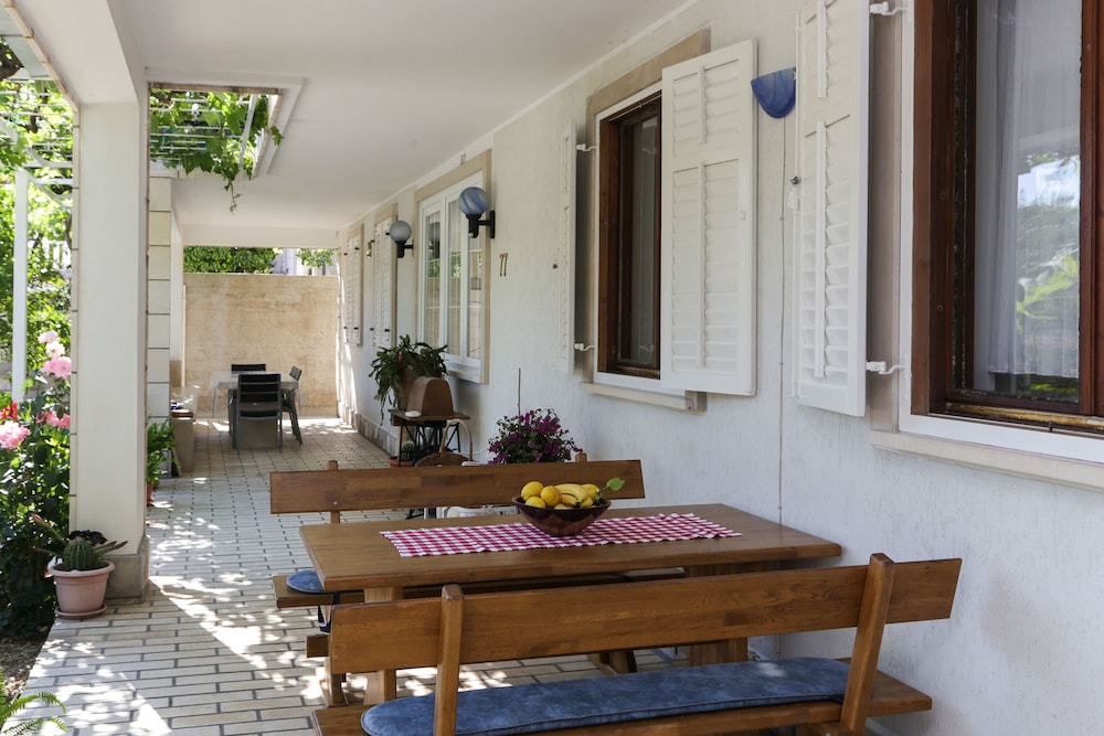 Villa Celenca 6/62