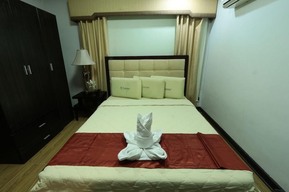 D'leonor Hotel 22/73