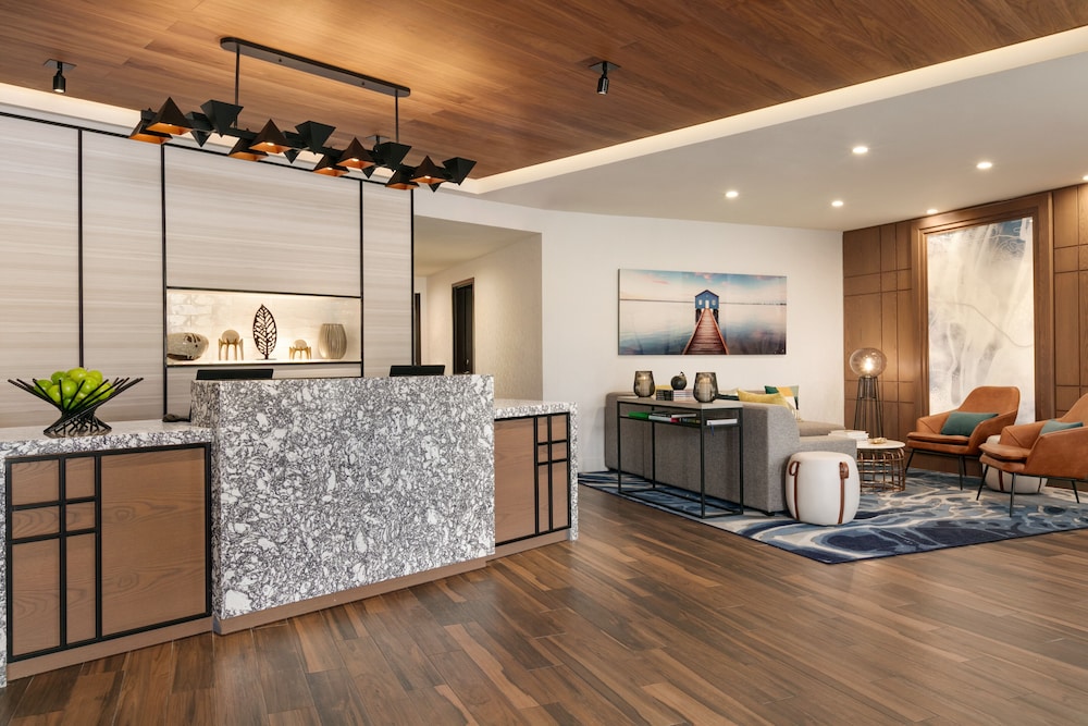 Hyatt Place Santa Barbara 6/55