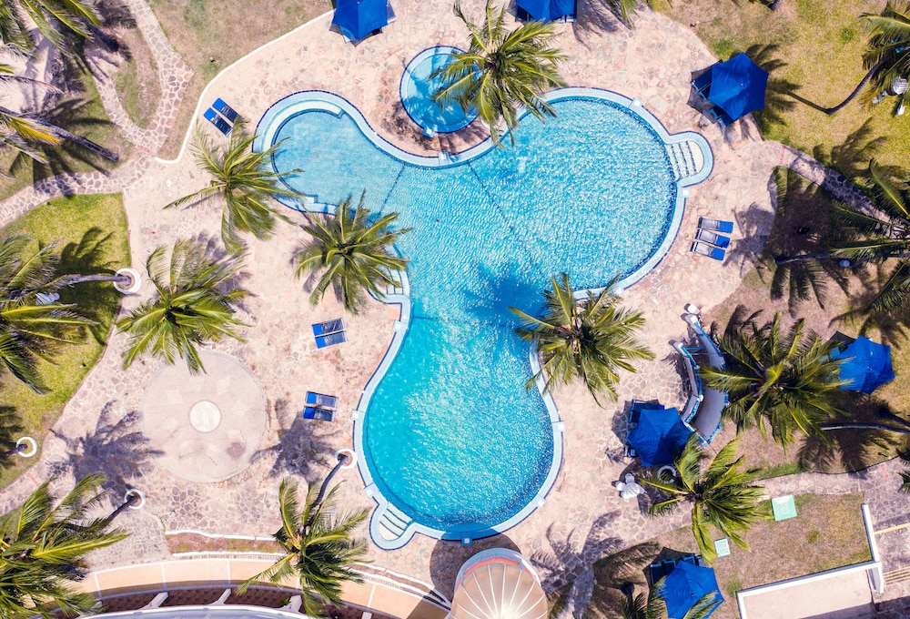 Sun N Sand Beach Resort 43/50