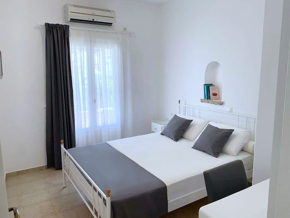 Antiparos View 5/50