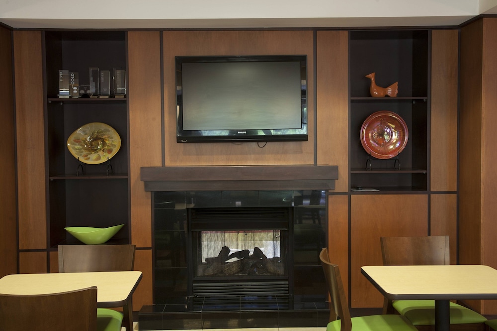 Fairfield Inn And Suites Bedford 19/36