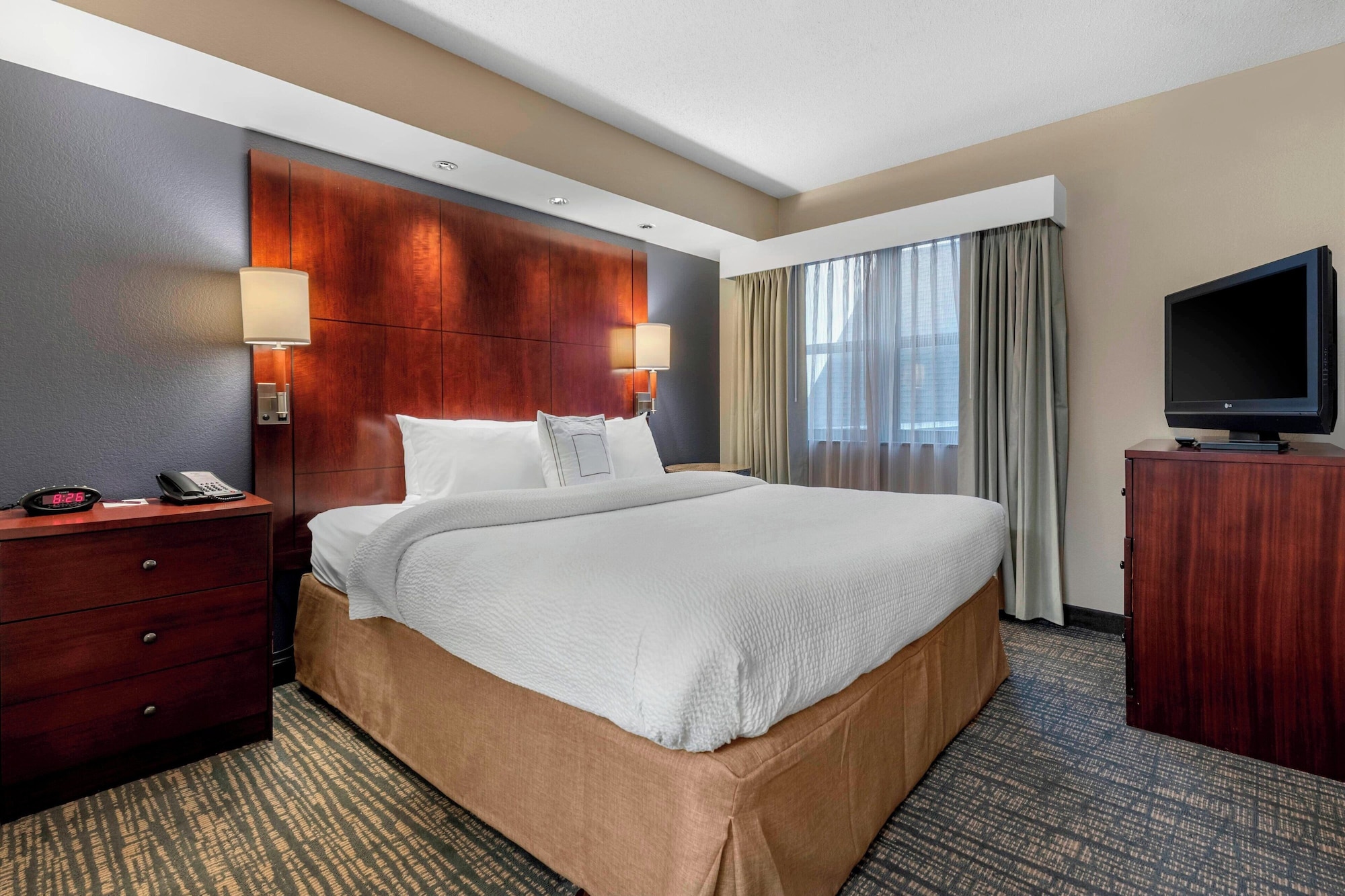 2 Bedrooms, Suite, 2 Double Beds