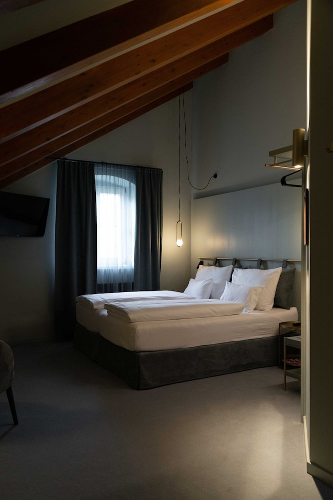 Hotel Weisses Kreuz Innsbruck 12/71