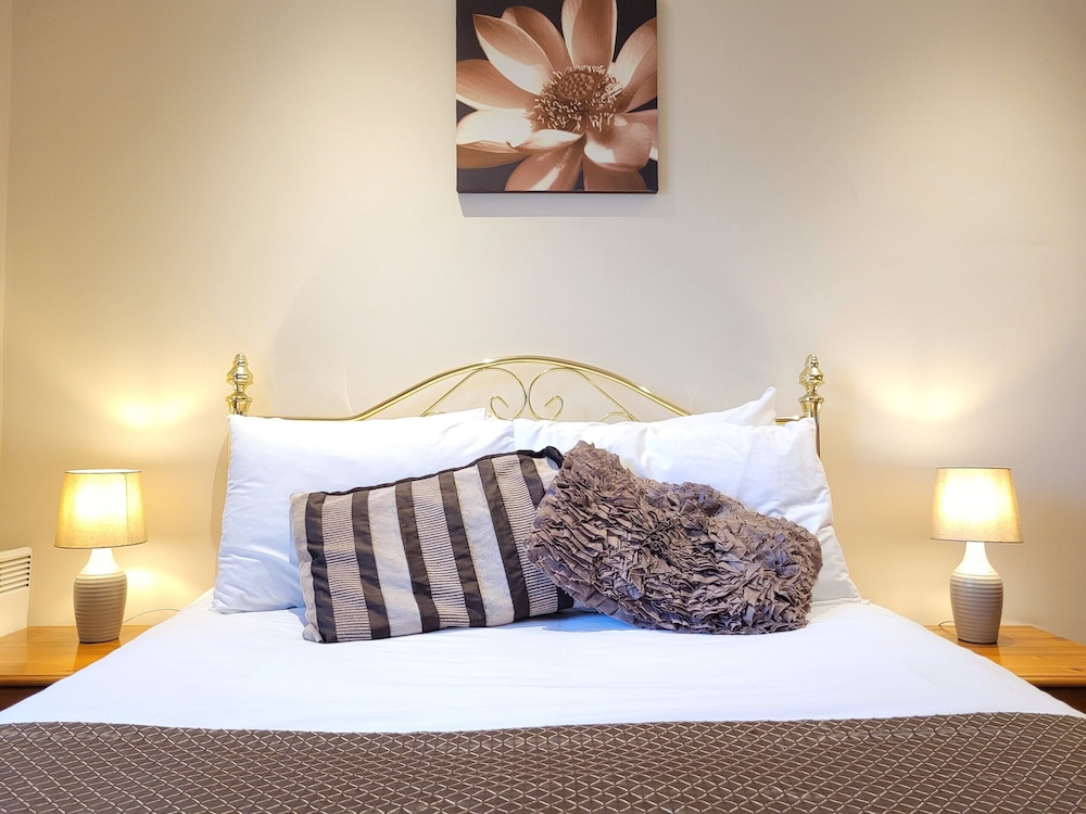 The Old Rectory Hotel 25/50