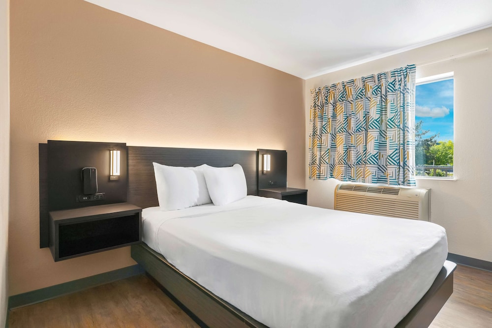 Standard, Double Bed, Accessible