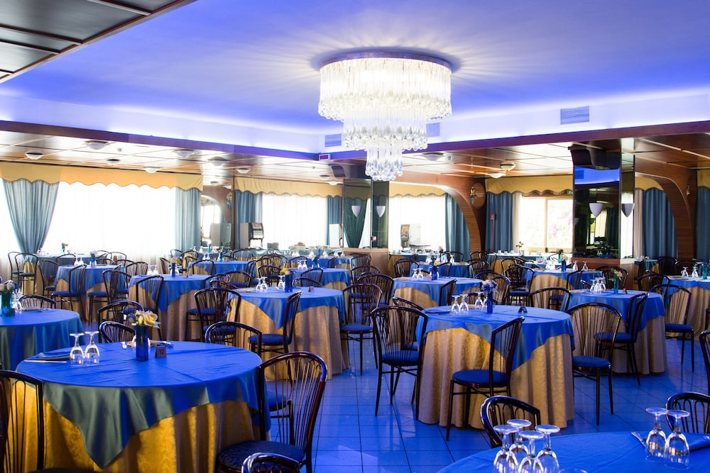 Grand Hotel Dei Cesari 44/58