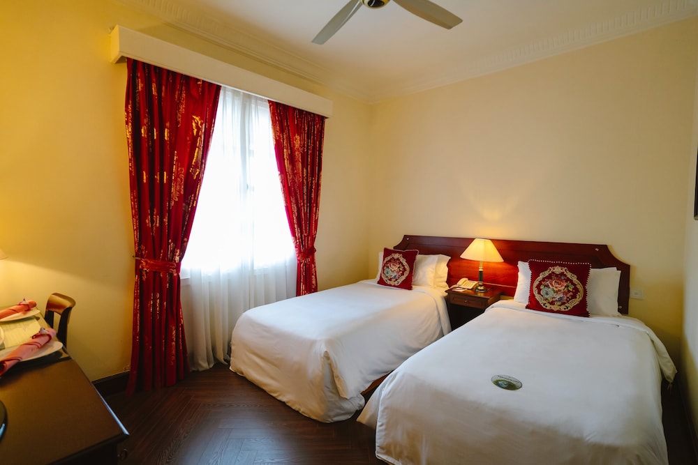 STANDARD, TWIN BEDS