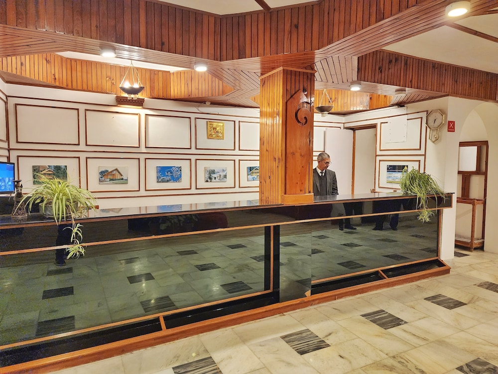 Hotel Pine View ( Pure Vegetarian ) 22/50