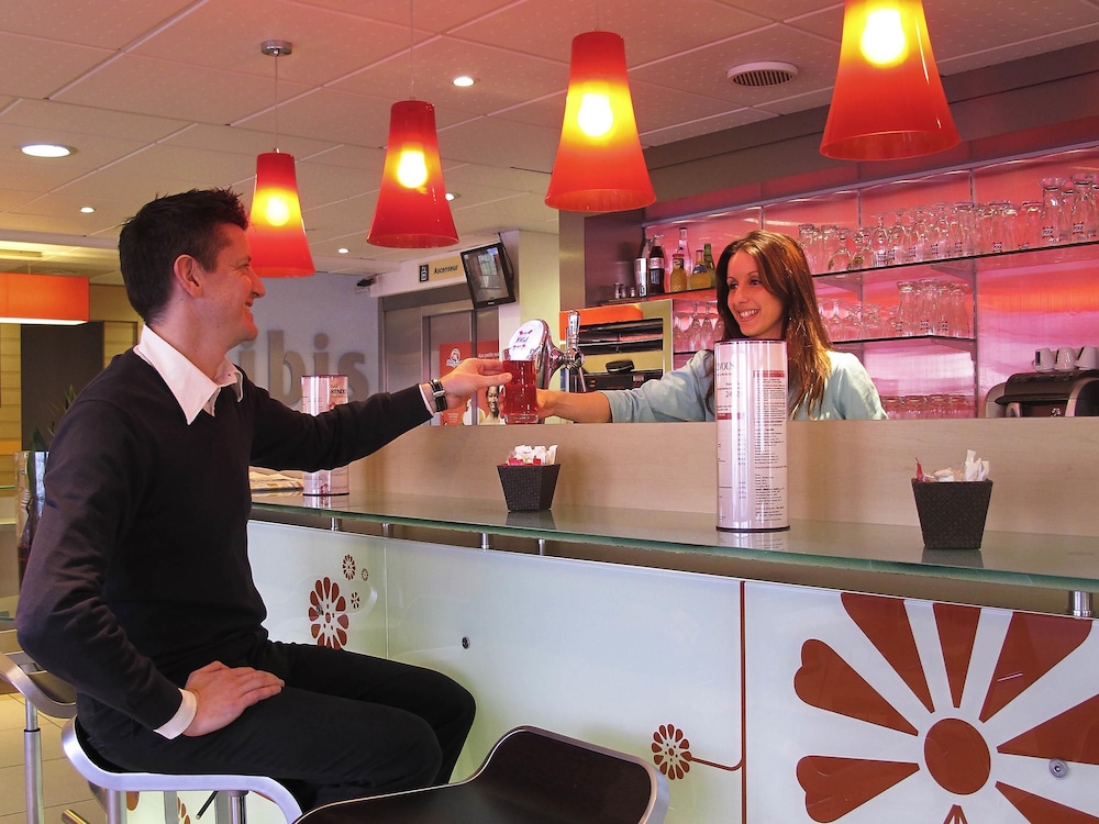 Ibis Etampes 14/69
