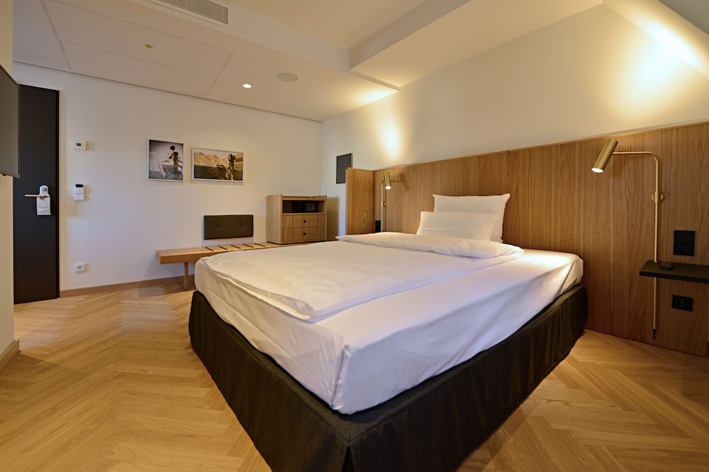 Melter Hotel & Apartments 8/29