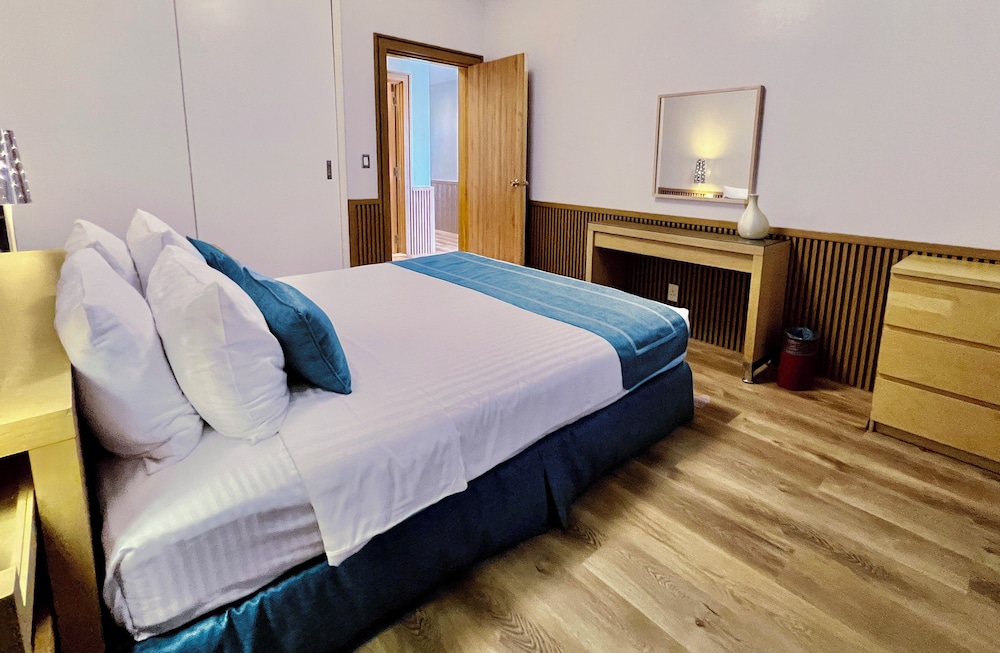 Chalet, King Bed, Sea View