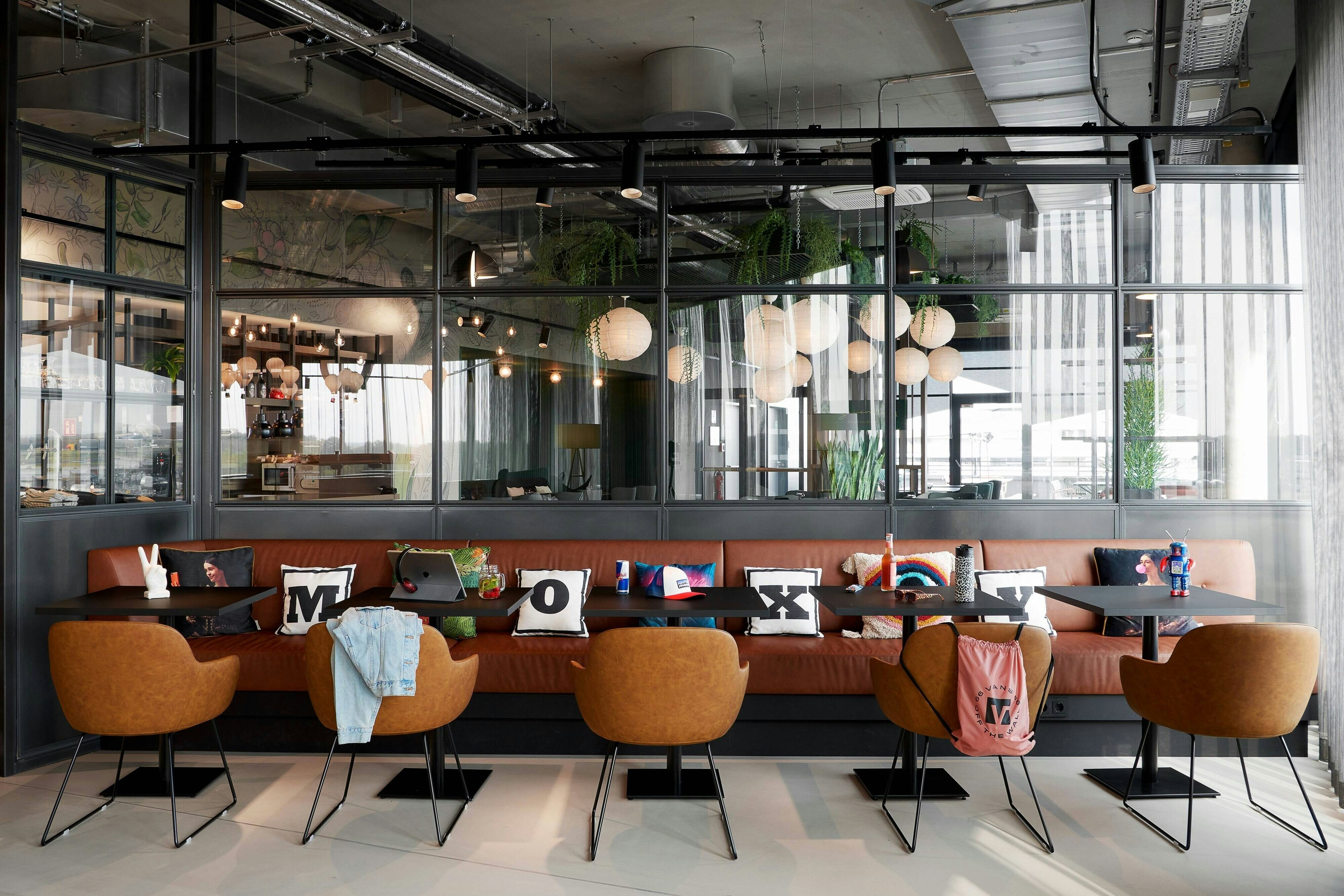 Moxy Cologne Bonn Airport 17/30