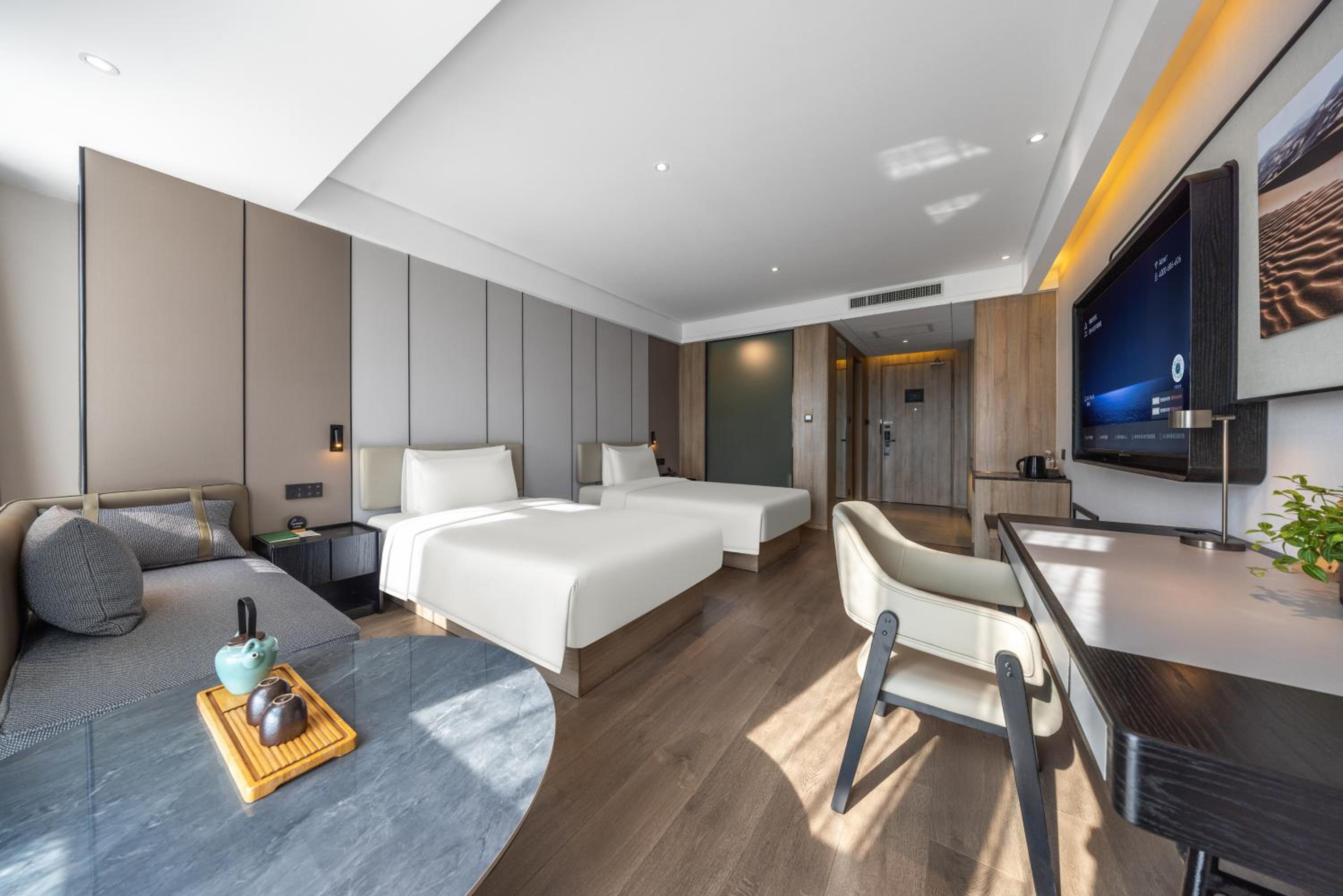 Superior, Twin Beds