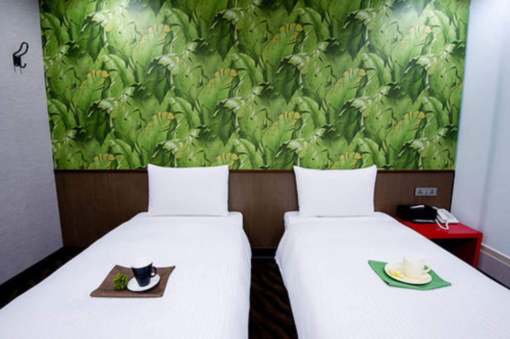 Hotel 6 - ZhongHua 30/40