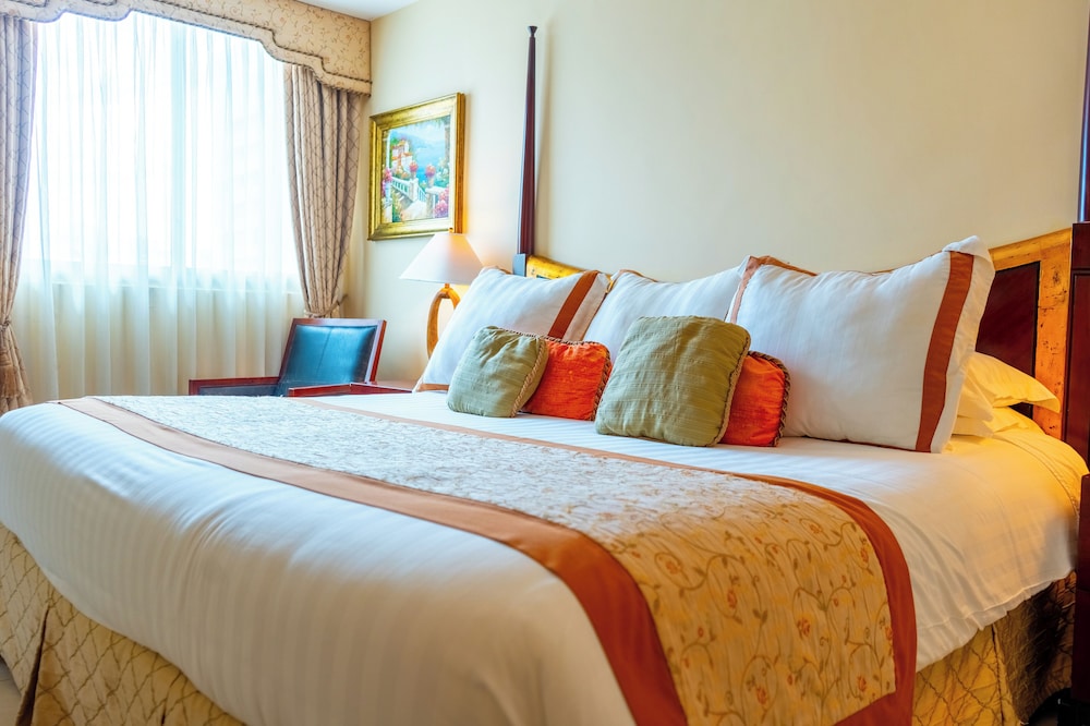 Toscana Inn 24/49