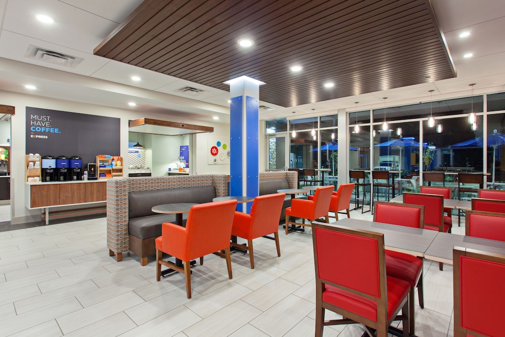 Holiday Inn Express Hotel And Suites Moses Lake 44/56